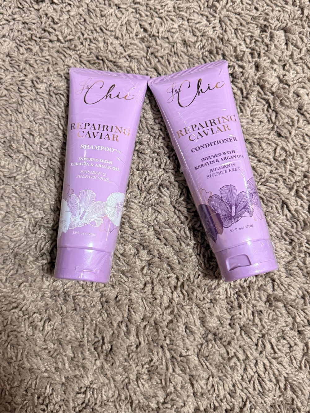 Le chic Repairing Caviar Shampoo & Conditioner Set - Lavender